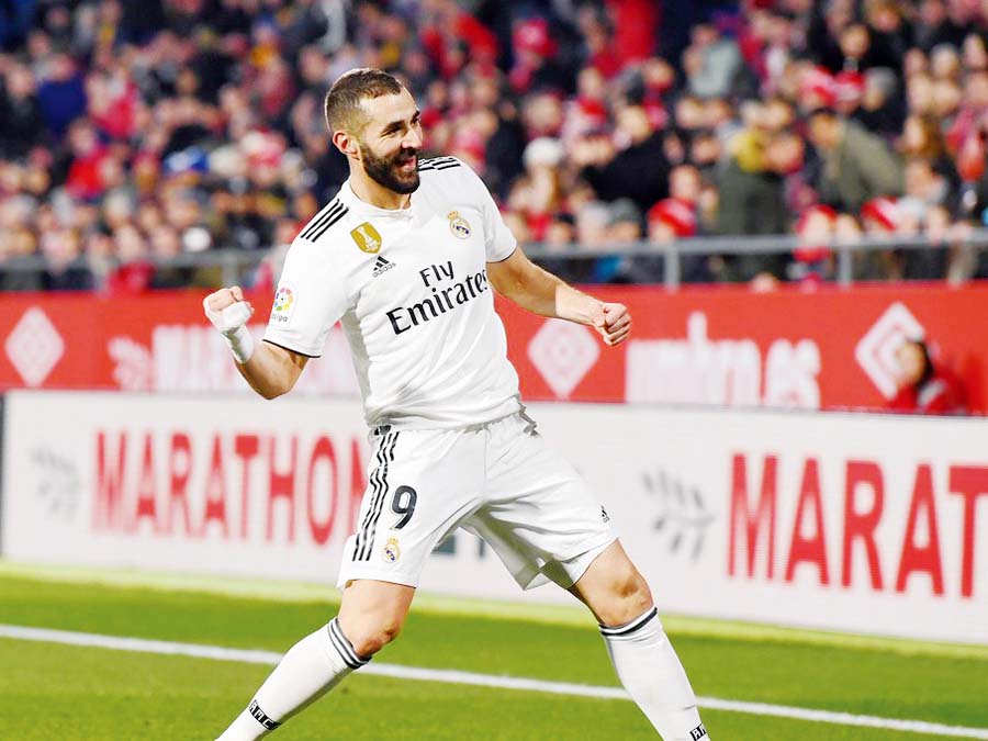 Real Madrid goleó 3-0 al Deportivo Alavés Real Madrid goleó 3-0 al Deportivo Alavés