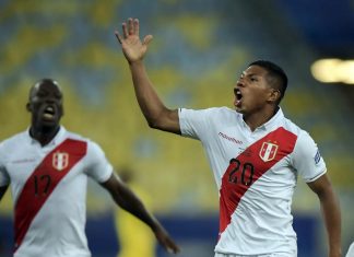 Pide titularato Edison Flores