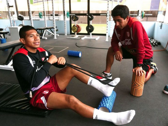 Edison Flores