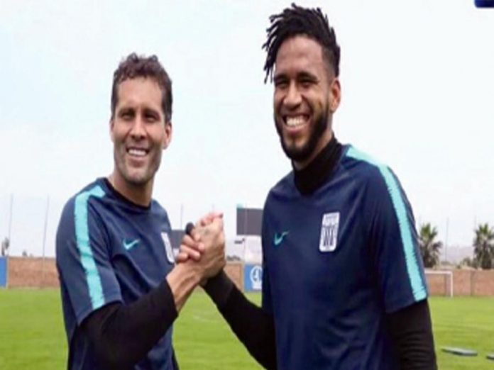 Leao Butron y Pedro Gallese