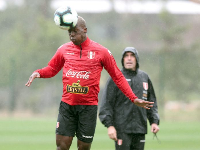 Luis Advíncula