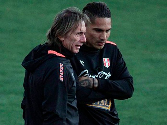 Ricardo Gareca y Paolo Guerrero