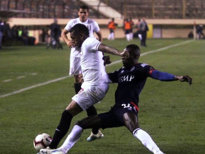 Universitario no pudo ante San Martín e igualó 0-0