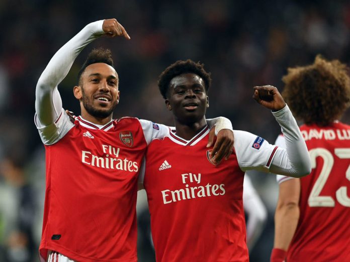 Arsenal goleó 3-0 a Frankfurt