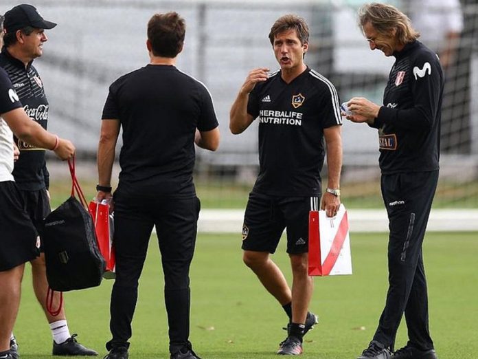Guillermo Barros Schelotto y Ricardo Gareca Guillermo Barros Schelotto y Ricardo Gareca