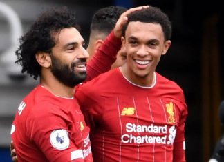 Liverpool y su puntaje perfecto Liverpool sufrió para ganarle 2-1 a Chelsea en Stamford Bridge