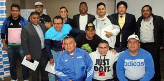Los delegados de los equipos posan para el lente de Todo Sport