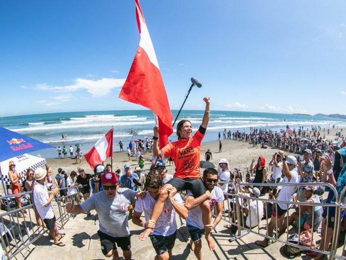 Sofía Mulanovich a sus 36 años, se coronó campeona mundial del ISA World Surfing Games