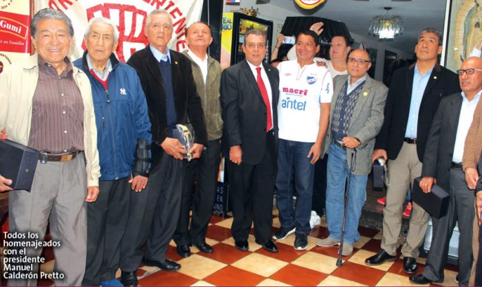 Manuel Calderón Pretto, homenajeó a los arqueros que hicieron historia en el club merengue Manuel Calderón Pretto, homenajeó a los arqueros que hicieron historia en el club merengue