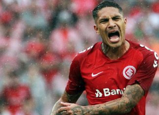 Tienes que embocarla Paolo Guerrero