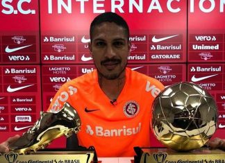 Doble galardón Paolo Guerrero