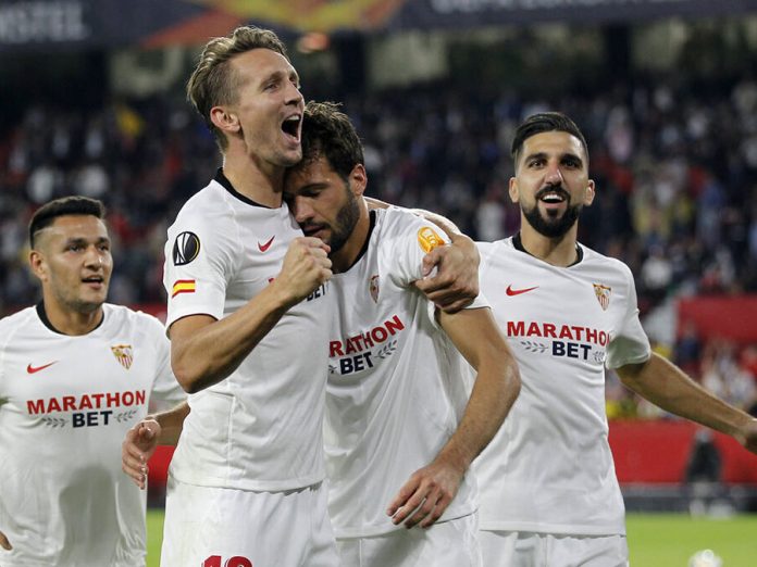 Sevilla aplastó 3-0 a Dudelange