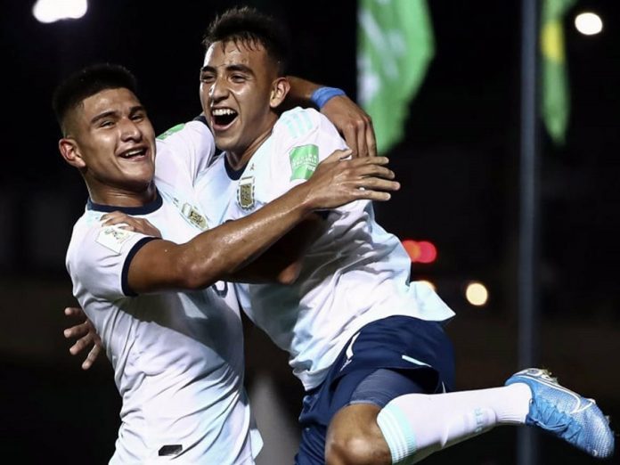 Argentina derrotó  3-1 a Tayikistán