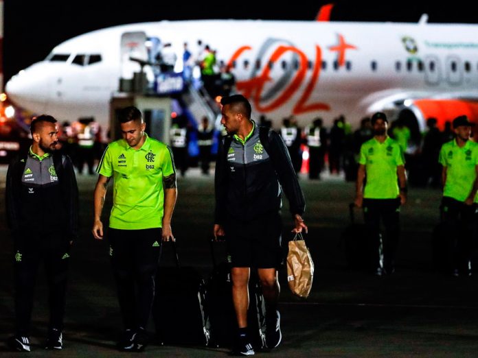 Flamengo llegó a Lima en horas de la noche