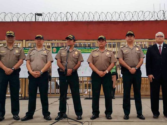 Policía Nacional del Perú Policía Nacional del Perú