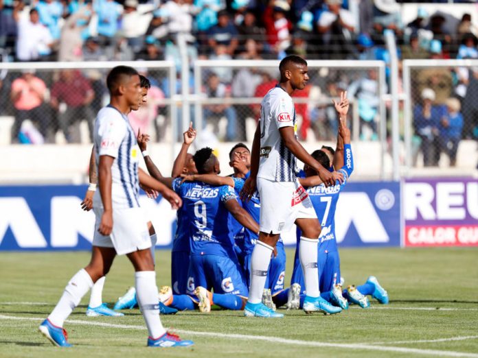 Alianza con 10 hombres cayó 4-1 ante Binacional en Juliaca