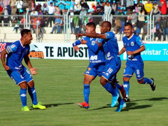 La celebraci&oacute;n de Binacional tras el segundo gol que lo marc&oacute; Edson Aubert, tras pase de Mill&aacute;n