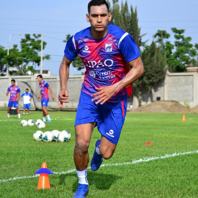 13 -1 Manuel Corrales