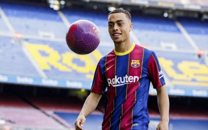 Sergiño Dest: “El Bayern es un gran equipo”
