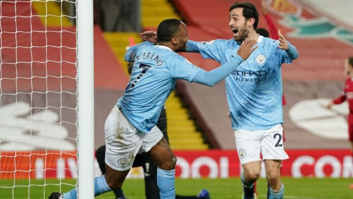 El City asalta la Premier