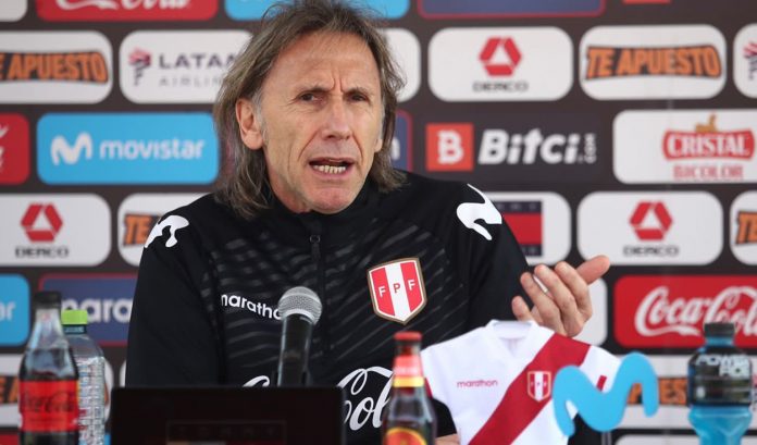 Ricardo Gareca se dirigió sobre Paolo Guerrero