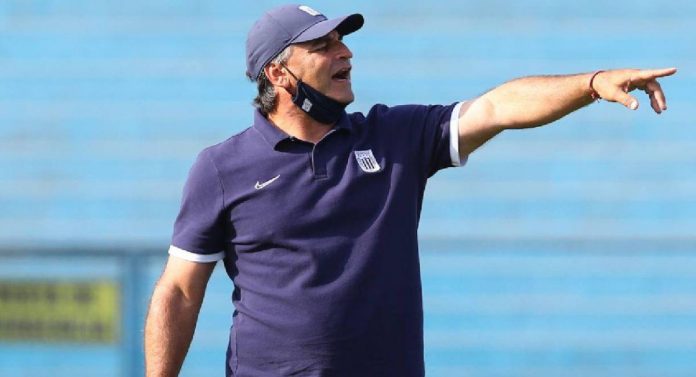 Bustos: “Quedó demostrado que cualquiera puede iniciar, son jugadores inteligentes”