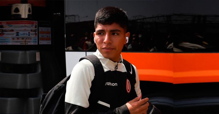 Piero Quispe reveló que Jean Pierre Archimbaud no tuvo mala intención cuando le comete la falta en el partido. Universitario empató 1-1 y se despidió del campeonato Piero Quispe reveló que Jean Pierre Archimbaud no tuvo mala intención cuando le comete la falta en el partido. Universitario empató 1-1 y se despidió del campeonato
