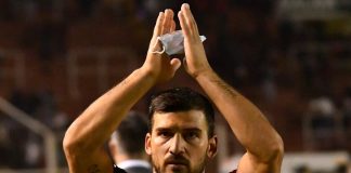 Bernardo Cuesta, delantero de Melgar, expresó su malestar tras la derrota ante Atlético Grau y señaló que ahora deben esperar el resultado del Ayacucho - Alianza