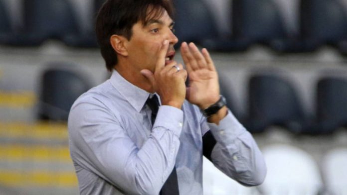 César Vigevani no va más director técnico del Cienciano del Cusco