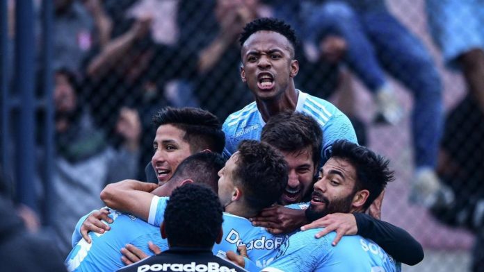 Sporting Cristal venció por 5-3 a Sport Boys en el Miguel Grau del Callao. Los celestes se impusieron con autoridad a los rosados, aseguraron la punta y son primeros con 35 unidades