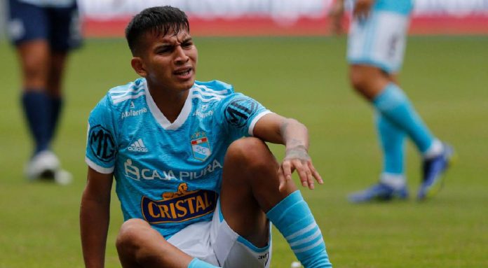 Felipe Cantuarias sobre Távara: 