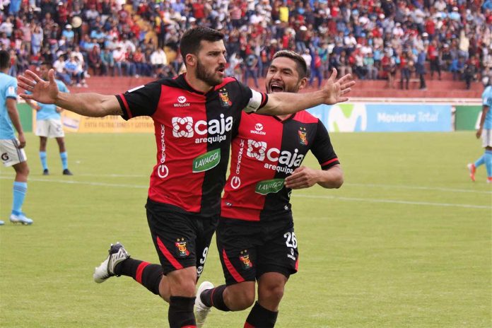 Bernardo Cuesta: 