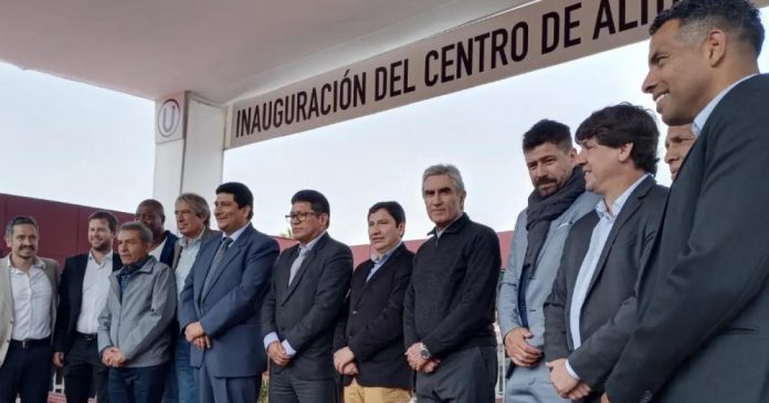 Universitario presentó Centro de Alto Rendimiento para potenciar trabajo en divisiones menores Universitario presentó Centro de Alto Rendimiento para potenciar trabajo en divisiones menores