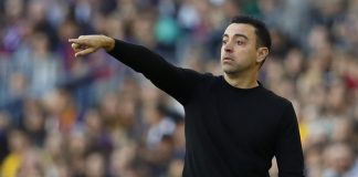 Xavi: "El árbitro ha repartido tarjetas sin sentido"