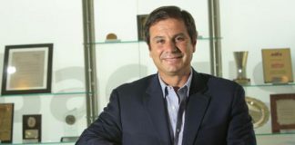Cantuarias: "La única salida para el bien de fútbol peruano es la renuncia de Lozano"