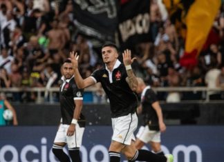 El Vasco Da Gama derrotó en casa al Fluminense Vasco Da Gama 4-2 Fluminense