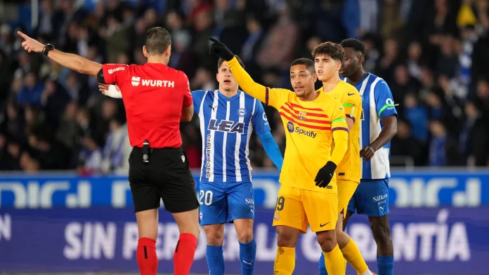 ¡Polémica arbitral! Vitor Roque es expulsado de manera cuestionable en LaLiga.