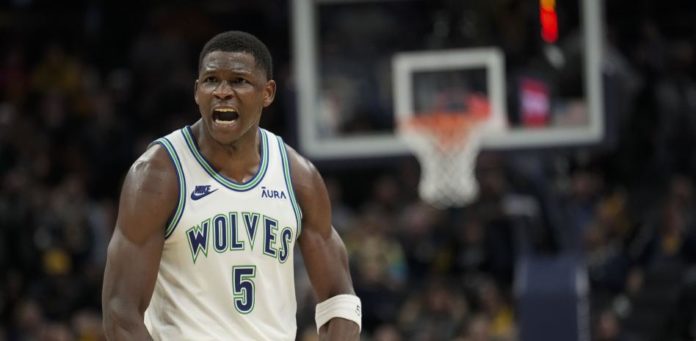 NBA: El tapón de Anthony Edwards decide la victoria de los Timberwolves.