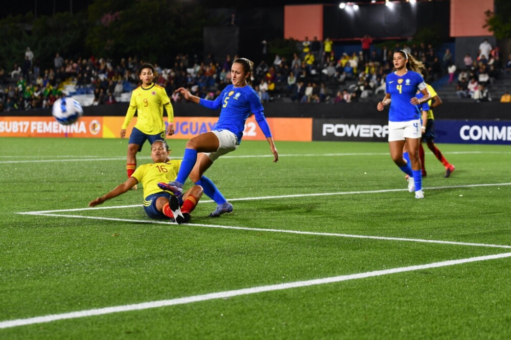 Brasil y Colombia se enfrentaran en un duelo correspondiente al Sudamericano Femenino Sub 17 en el Estadio Ypané.
