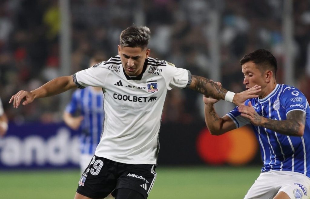 Colo Colo y Trinidense  se enfrentan en la Tercera Ronda de la Copa Libertadores 2024.