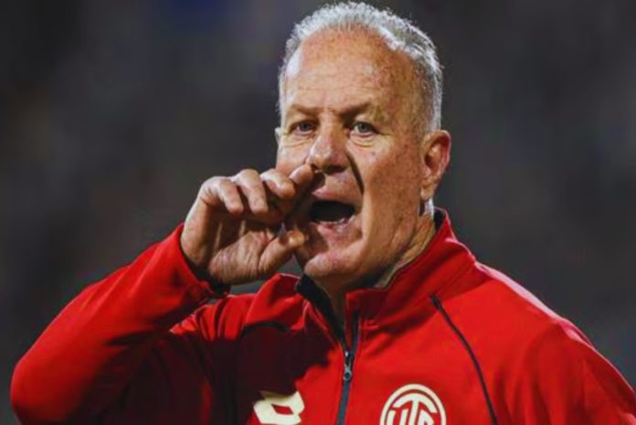 Carlos Ramacciotti se encuentra indignado tras la actuación del VAR en el UTC-Comerciante Unidos. Fuente: El Comercio.