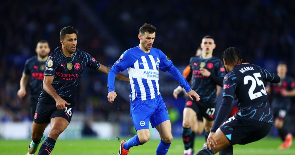 Manchester City (4-0) Brighton.