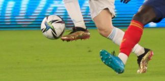 Domingo de fútbol: Horarios y canales hoy 14 de abril del 2024.
