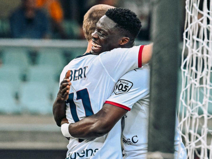 Serie A: Genoa goleó por 2-1 a Hellas Verona. Serie A: Genoa goleó por 2-1 a Hellas Verona.