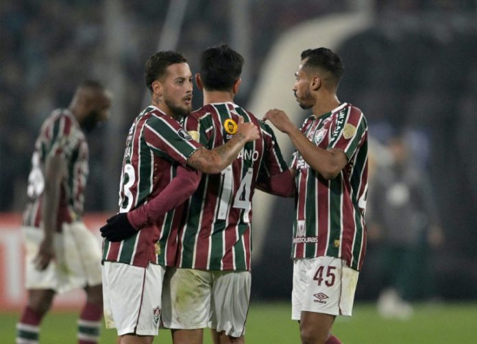 Fluminense venció a Colo Colo y dejó con vida a Alianza