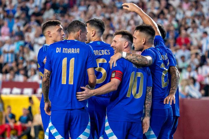 Argentina, vigente campeón, sale al campo con Messi a la cabeza y ante un rival que está creciendo en el fútbol.