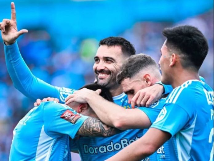 Martin Cauteruccio marcó un doblete