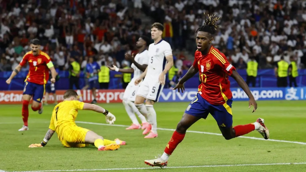 Nico Williams abrió la cuenta en el arranque del segundo tiempo para España