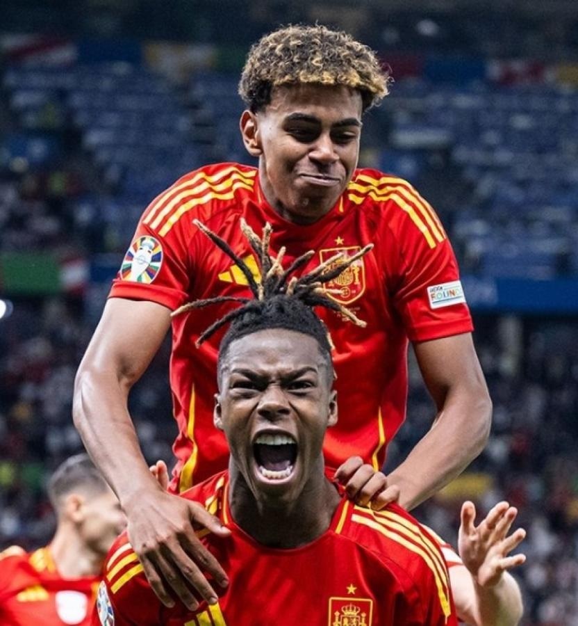 Los dos jóvenes sensación de España: Nico Williams y Lamine Yamal