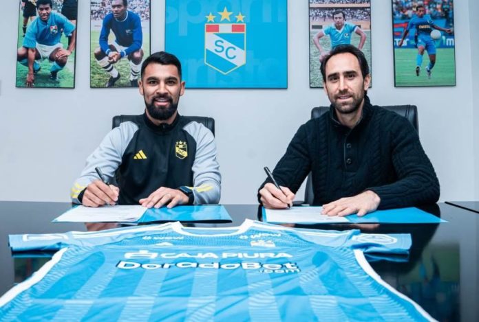 Franco Romero es oficializado en Sporting Cristal